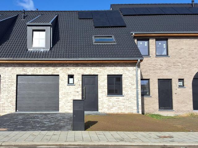 Nieuwbouwwoning met garage in Ruien, Kluisbergen