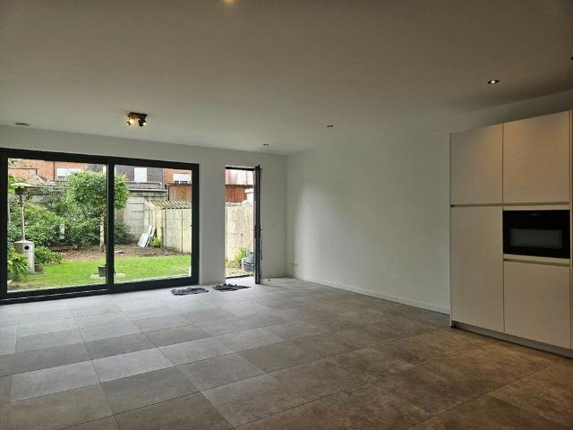 Nieuwbouwwoning met 3 slaapkamers en tuin in het centrum van Mol!