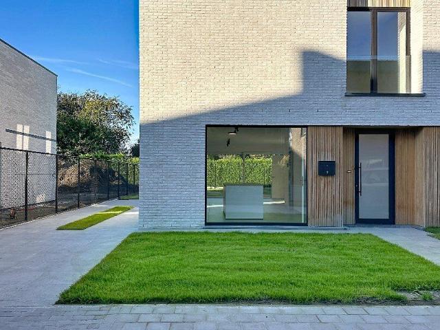 Nieuwbouwwoning met 3 slaapkamers in centrum Koekelare