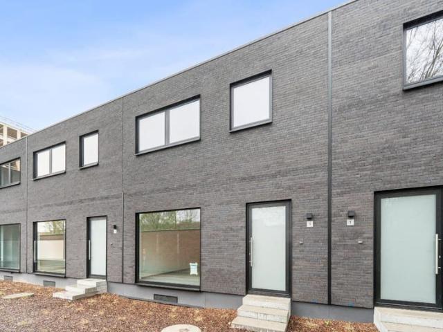 Nieuwbouwwoning met 3 slaapkamers te huur in Sint Niklaas