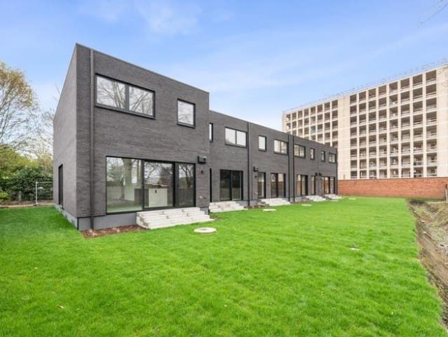 Nieuwbouwwoning met 3 slaapkamers te huur in Sint Niklaas