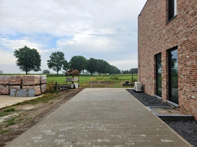 Nieuwbouwwoning met 4 slaapkamers in Dessel!