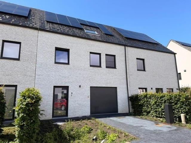 Nieuwbouwwoning met 4 slpkm