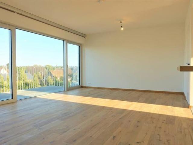 Nieuwbouw 2 slaapkamer appartement met parkeerplaats te huur