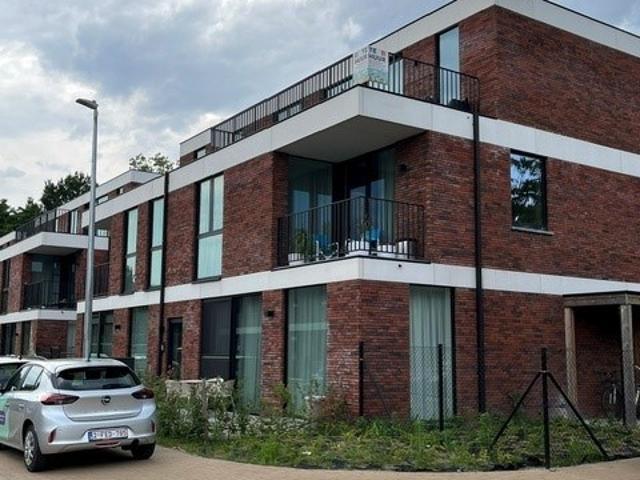Nieuwbouw appartement met 2 slaapkamers in Waasmunster