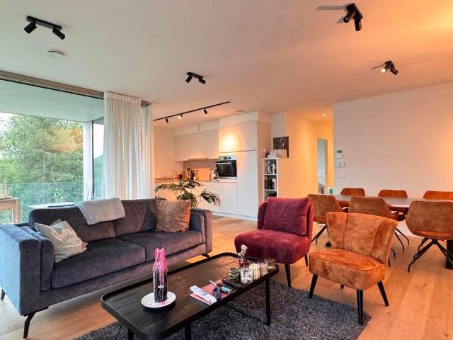 Nieuwbouw hoekappartement in residentiëel gebouw