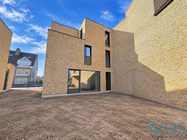 Nieuwbouw met 5 slaapkamers te Ertvelde !