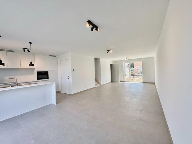 Nieuwbouw woning met 3 slaapkamers en tuin