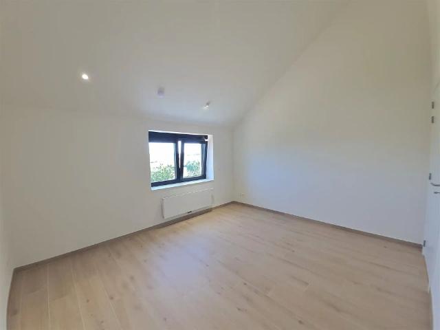 Nieuwbouw woning met 3 slaapkamers en tuin op toplocatie