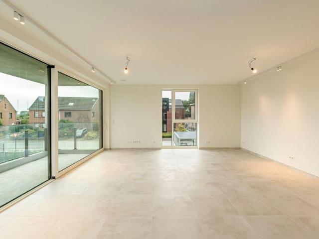 Nieuwbouwappartement met 3 slaapkamers en terras