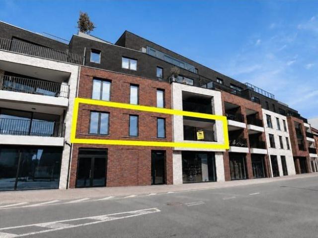 Nieuwbouwappartement met 2 slaapkamers & terras in centru.