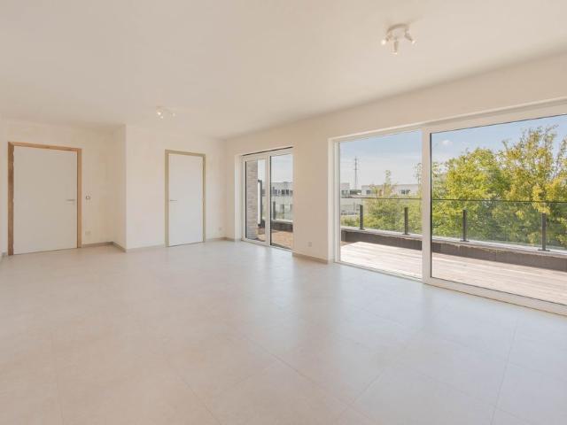 Nieuwbouwappartement met 2 slaapkamers en 2 terrassen