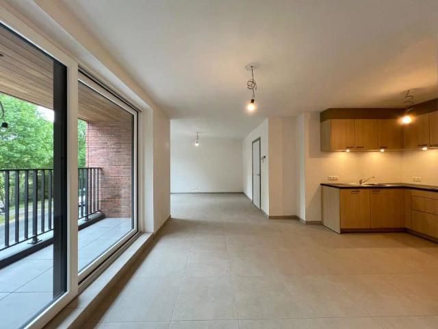 Nieuwbouwappartement met 2 slaapkamers en 2 terrassen te Ieper