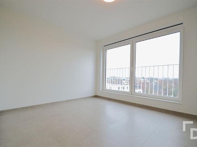 Nieuwbouwappartement met 2 slaapkamers en carport
