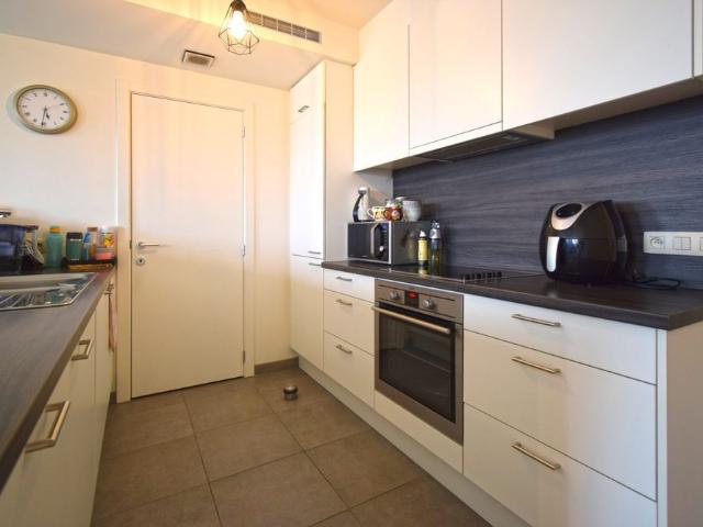 NIEUWBOUWAPPARTEMENT MET AUTOSTANDPLAATS EN TERRAS