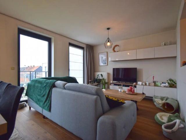 NIEUWBOUWAPPARTEMENT MET AUTOSTANDPLAATS EN TERRAS