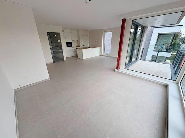 Nieuwbouwappartement met garage te Sint Michiels