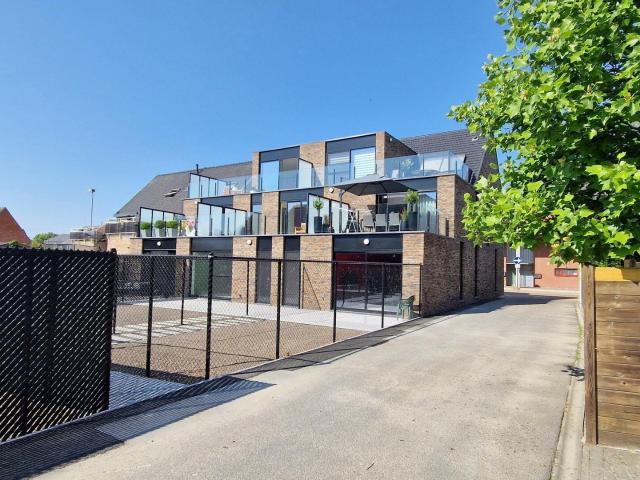 Nieuwbouwappartement met zéér ruim terras