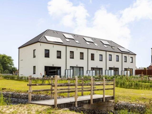Nieuwbouwoning in een landelijke omgeving