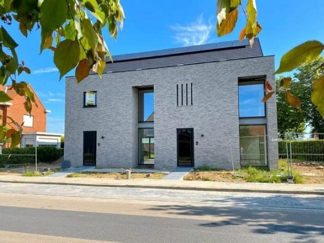 NIEUWBOUWPROJECT MET 2 INSTAPKLARE NIEUWBOUWWONINGEN MET 3
