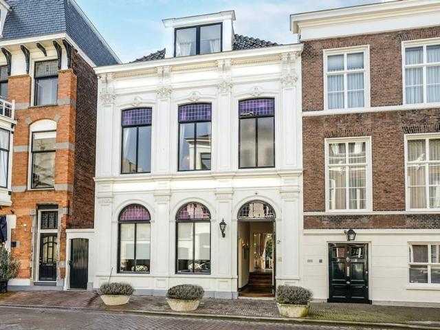 Nieuwe Schoolstraat 2 A, Hoekwoning in Den Haag | Residence Makelaars