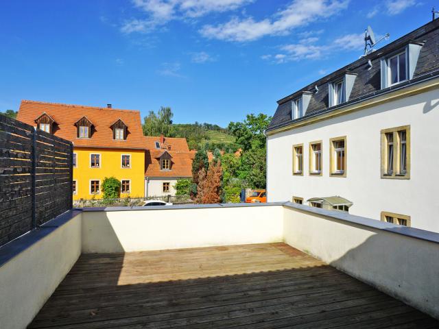 Niederlößnitz am Fuße der Weinberge