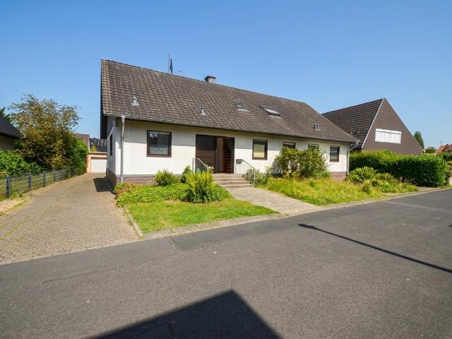 Niederpleis: Ein Haus mit Platz für 3 Generationen!