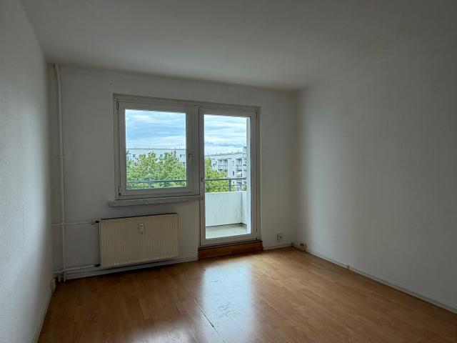 Niedliches, kleines Apartment für die kleine Familie mit Balkon und Wannenbad! Leider ohne Aufzug!
