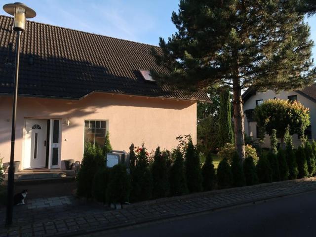 Niedrigenergie Einfamilienhaus provisionsfrei zu verkaufen