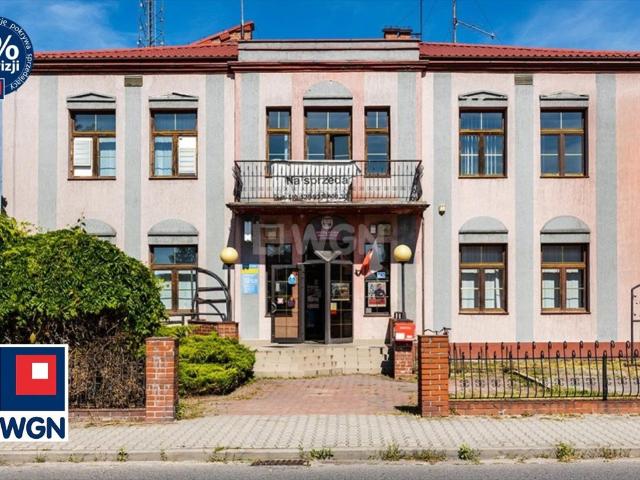Nieruchomość usługowo biurowa 596 m² w Koniecpolu działka 2458 m²