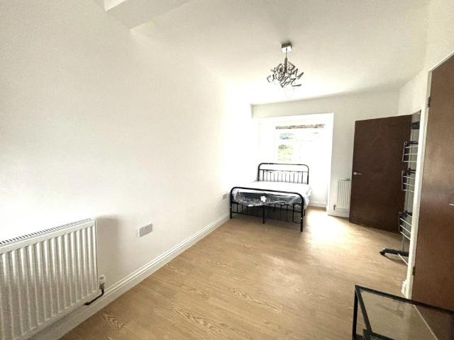 Nigel Avenue, Northfield, B31