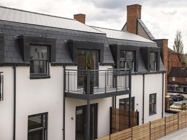 Nightingale Walk, Farnham GU9, 2 bed flat to rent, £2,150 pcm | PrimeLocation
