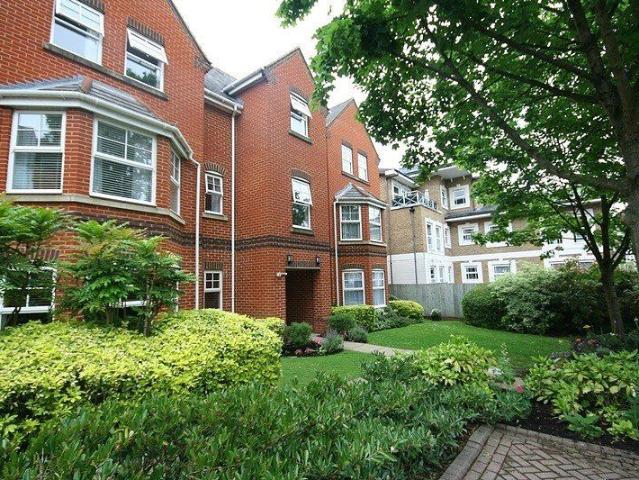 Nightingale Walk, Windsor, Berks SL4, 2 bed flat to rent, £1,950 pcm | PrimeLocation