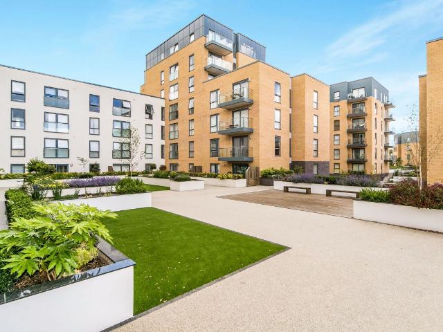 Nightingale House, Drake Way, Reading RG2, 1 bed flat to rent, £1,300 pcm | PrimeLocation
