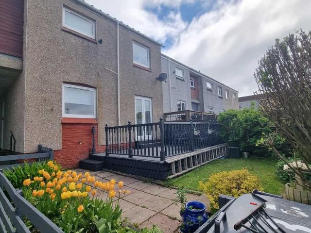 Nightingale Place, Johnstone 3 bed terraced house to rent £925 pcm £213 pw