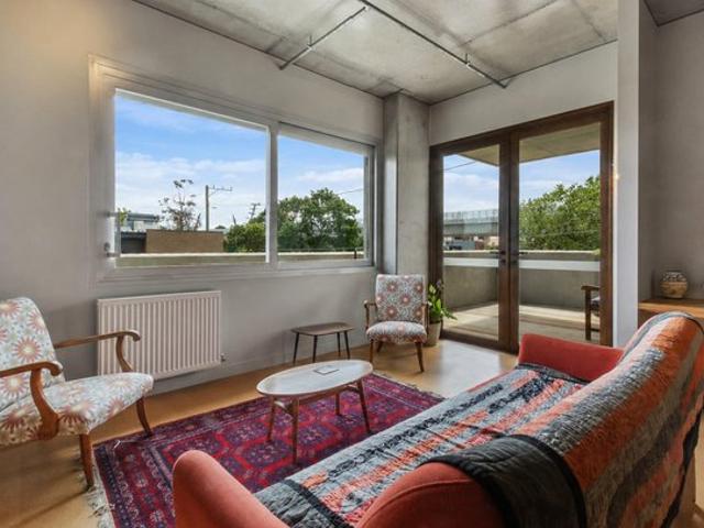 Sustainable Spacious Bright & Warm