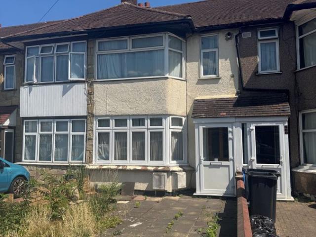 Nightingale Road, London, London N9, 1 bed flat to rent, £1,400 pcm | PrimeLocation