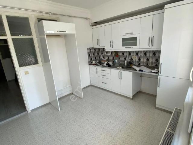 Niksar Prestij Grup Emlaktan Merkezi Konumda Uygun Fiyata Kiralık 2+1 Daire