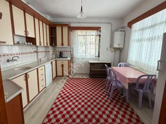 Niksar Prestij Grup Emlaktan Merkezi Konumda Eşyalı Kiralık 1+1 Daire