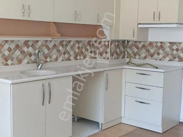 Niksar Prestij Grup Emlaktan Uygun Fiyata Merkezi Konumda Kiralık 2+1 Daire