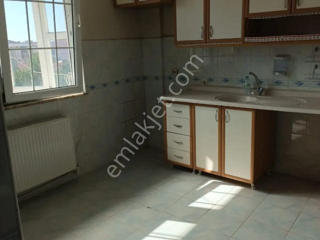 Niksar Vizyon Group Emlaktan Merkezin Göbeğinde Çok Uygun Fiyata 2+1 Kiralık Daire