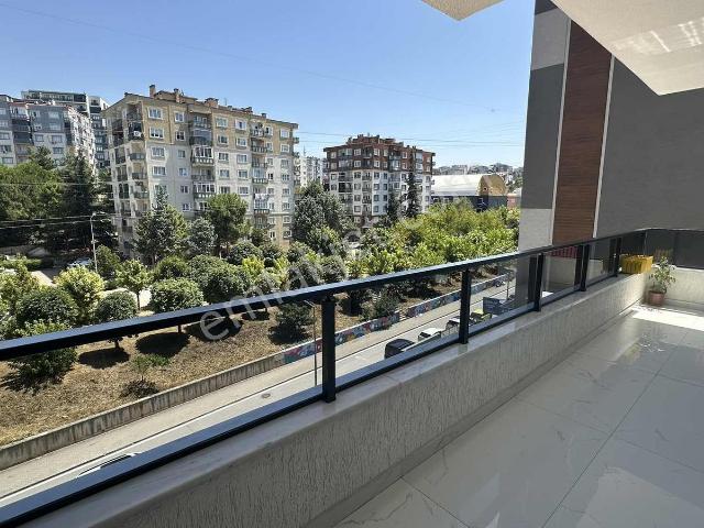 Nilüfer Ataevler | Satılık 3+1 167 M² Ara Kat Daire