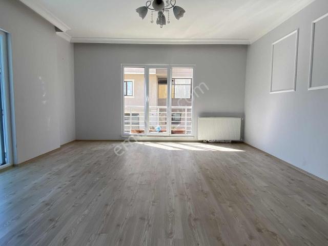 Nilüfer Çalı Gümüşlük'de Site İçi Kiralık 3+1 Cam Balkonlu