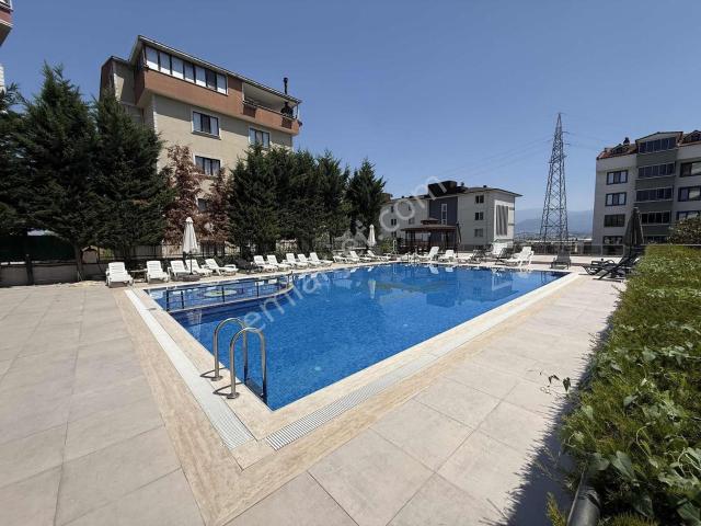 Nilüfer Balat'ta Satılık 3+1 Daire bahçe Katı