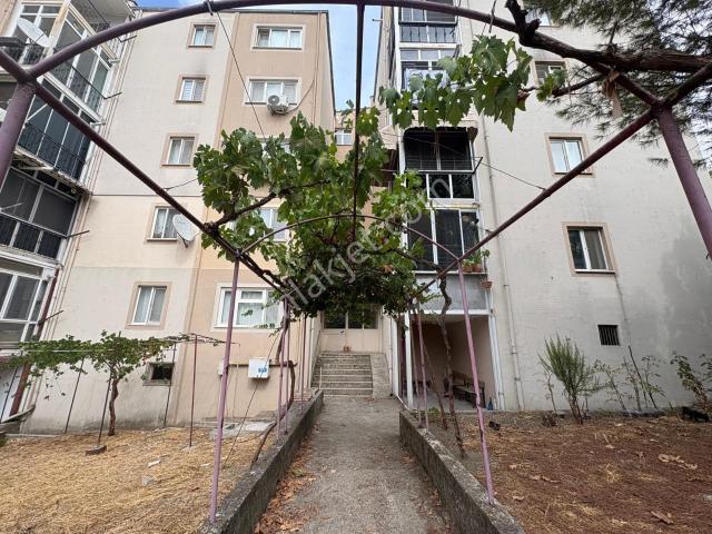 Nilüfer Balkan Mh. Göçmen Konutları 2+1 Ara Kat Kiralık Daire
