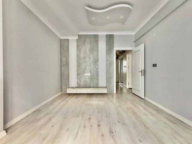 Nilüfer Emlak'tan Toplu Taşımaya 70m2 2+1 Yüksek Giriş