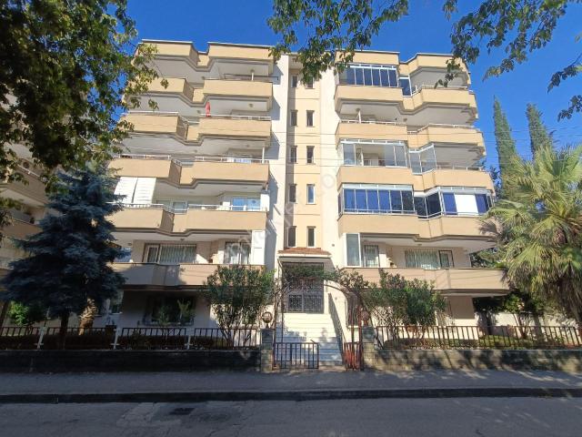 Nilüfer İhsaniyede Merkezi Konumda Kiralık 4+1 Daire