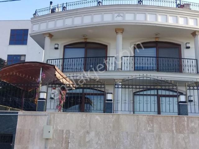 Nilüfer Kayapa Manzaralı Müstakil Havuzlu 315 M2 Triplex Villa