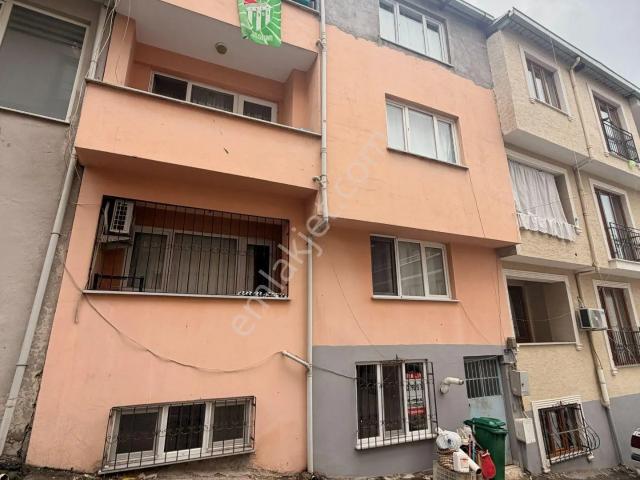 Nilüfer Üçevler'de Müstakil Bahçeli 2+1 Kiralık Daire