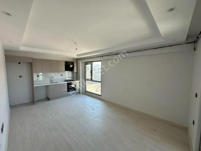 Nilüfer Yolçatı'da Kiralık 1+1 Daire ara Kat, 50m²